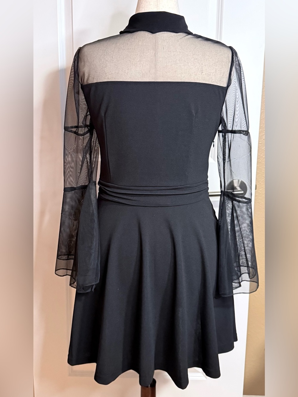 🆕 Women’s Little Black Dress L US10 sheer bell sleeves goth bat stretchy - Picture 5 of 10